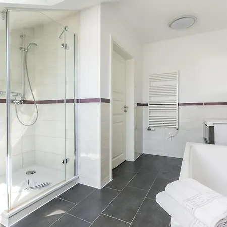 Haus Muschelsucher, Birkenstrasse 7a, App 7 Lejlighed Zingst